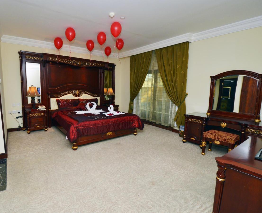 The Convention Center & Royal Suites Hotel Kuwait City Eksteriør bilde