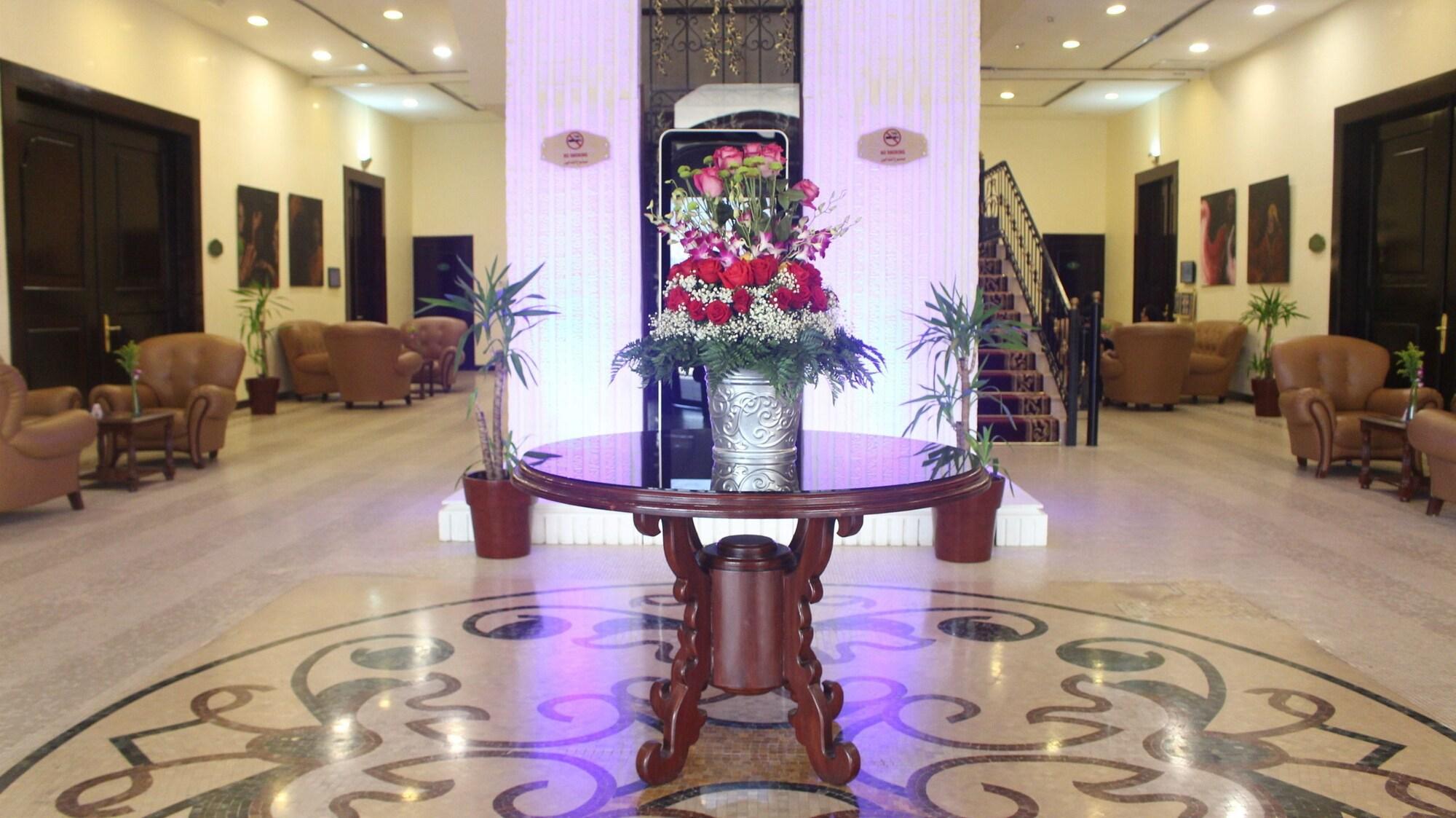 The Convention Center & Royal Suites Hotel Kuwait City Eksteriør bilde